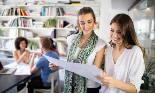 creative-business-people-working-on-business-proje-PG3LR25.jpg
